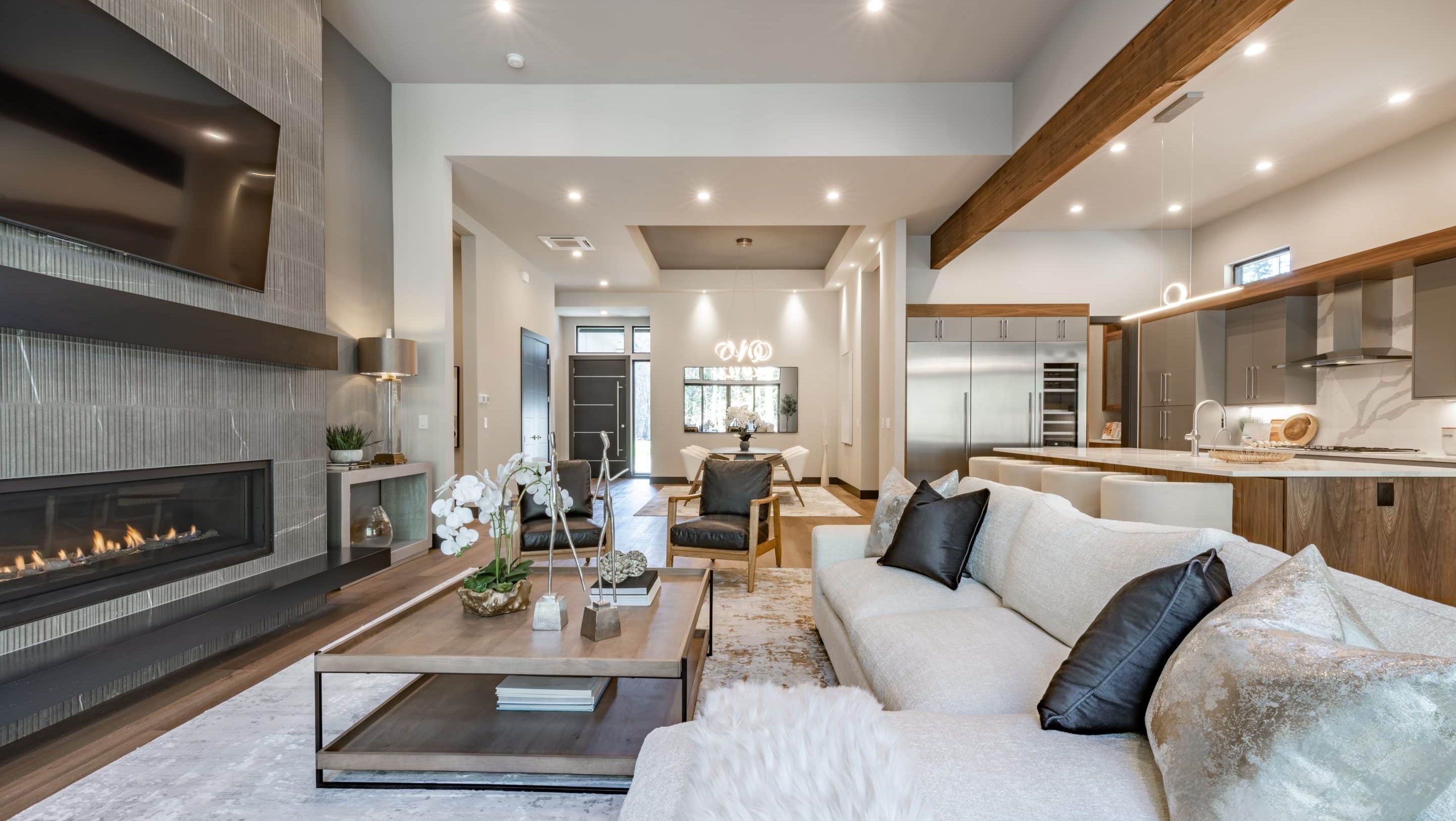 Modern Farmhouse Design: Blending Comfort and Simplicity